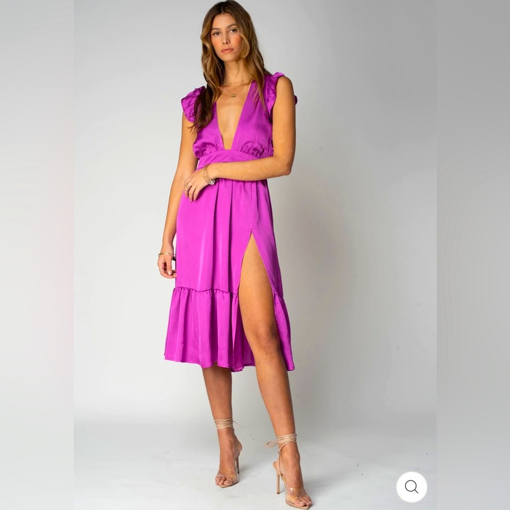 Still water “the Jessie” midi dress.